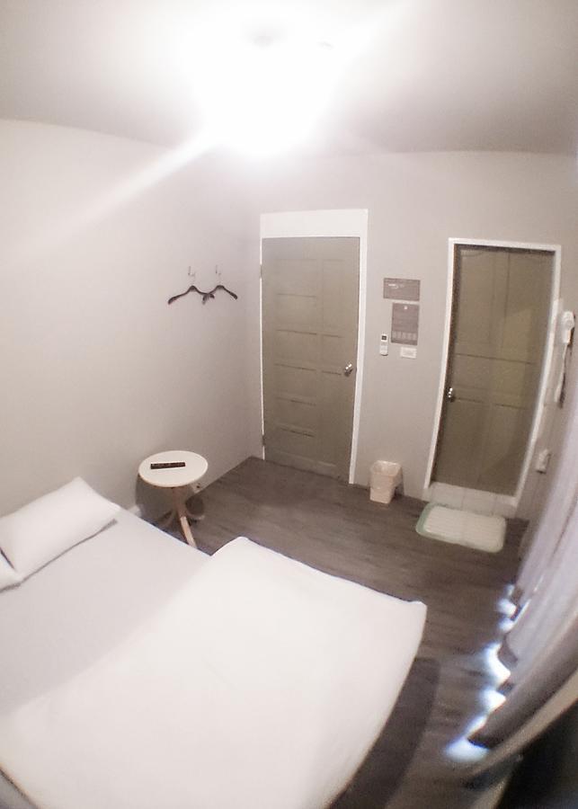 Feb Hostel ไถหนาน ภายนอก รูปภาพ